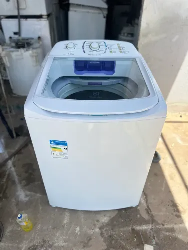 Máquina de lavar Eletrolux 17 kg semi nova!