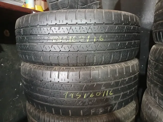  Par de Pneus 195/60/16 Continental 