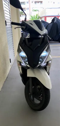 Honda Elite baixa km! Aceito troca por moto e parcelo no cartão!