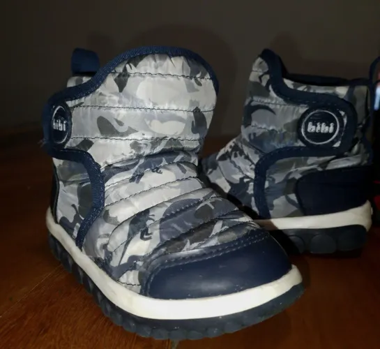 Bota Babi Roller / Urban - modelo Camuflado Dino - Número 23 - Usada / Ótimo estado