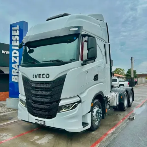Iveco S-Way 540 6x4 ano 2023, único dono e com baixo km