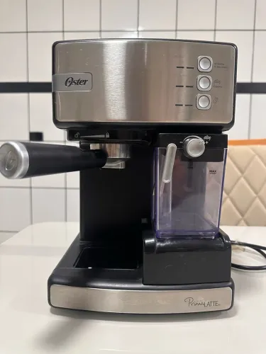 Cafeteira espresso oster primalatte