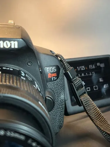 Canon t5i kit