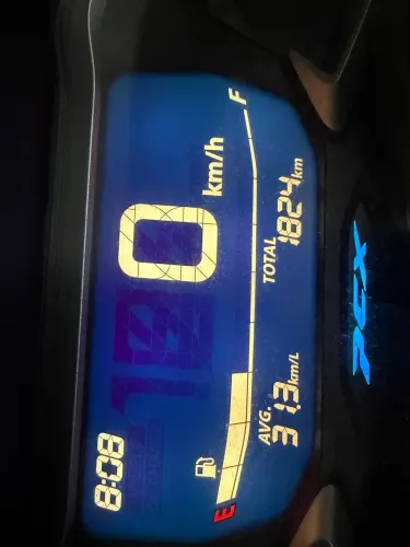 Moto comprada em fevereiro e com seguro da Porto Seguro ,revisão feita na concessionária .