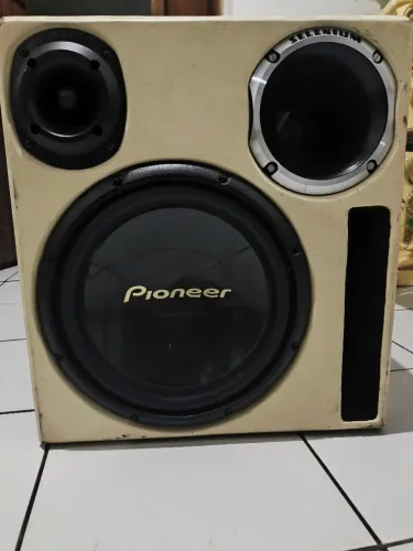 Caixa trio pioneer tsw310 s4
