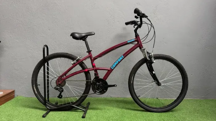 Bicicleta Caloi 400 Comfort M - Aro 26 - Freios V-Brake Cor Vermelho