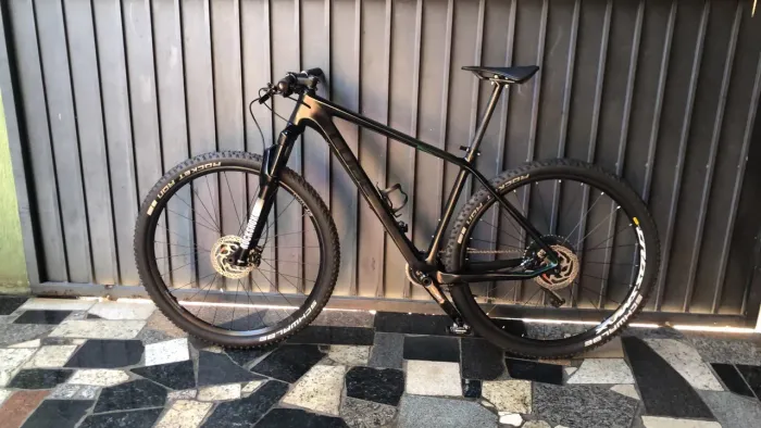 Bike MTB 29 Cube Reaction 19 carbono 