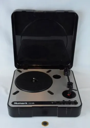 Toca Discos Numark PT-01 USB
