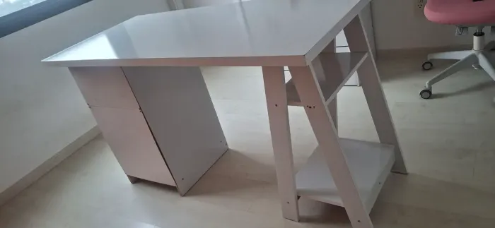 Mesa de escritório à venda