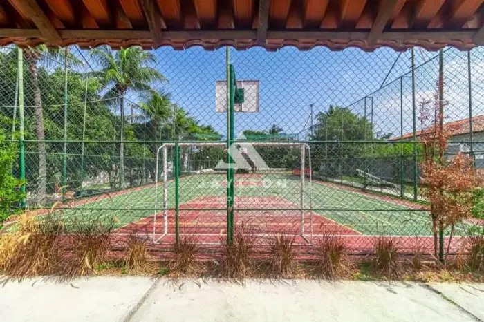 Casa em condomínio com 3 quartos no Anil
