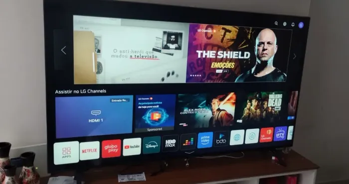 Smart TV LG AI 65" - 4K UHD ?7 AI Processador 4K