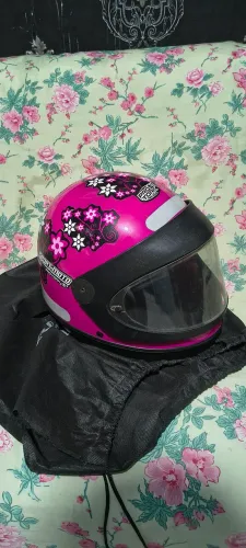 Capacete pouco usado