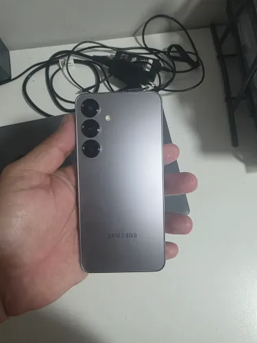 Samsung S25