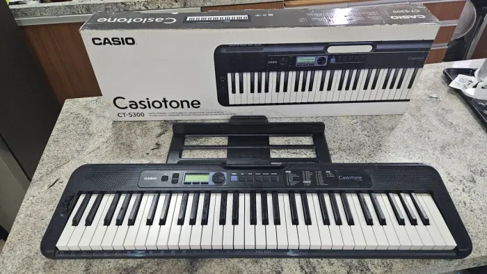 Teclado Casio CT S300