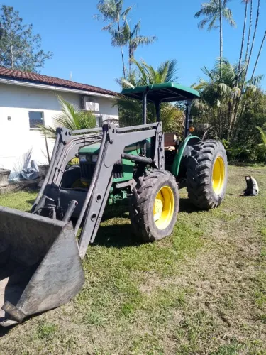 Trator John Deere 5603