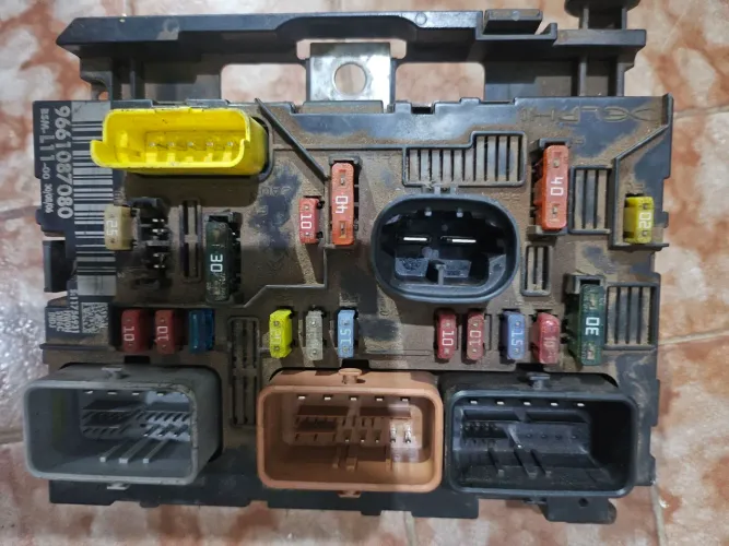 BSM L11 do citroën C4 e pegout 307 original. 