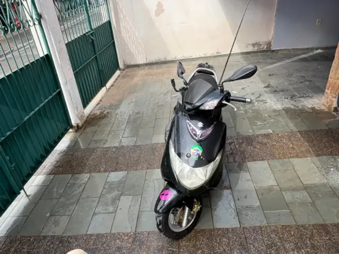Vendo SUZUKI burgman AN 125 5.000,00 automática
