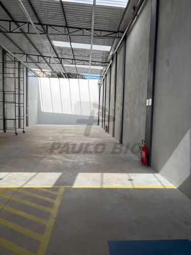 Galpão Comercial Novo para alugar no Bairro Rudge Ramos-SP