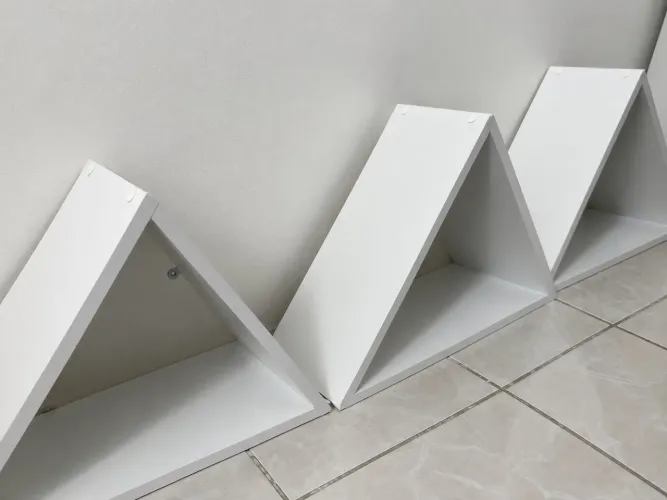 nicho decorativo triangular 
