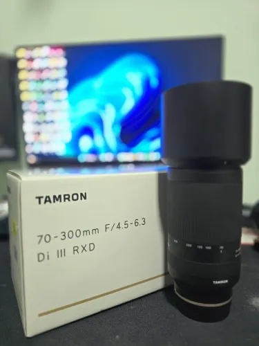 Tamron 70-300mm F/4.5-6.3 Nova com NF