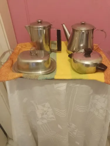 Aparelho de café com leite ou chá de inox com bule,leiteira,mantegueirs e açucareiro