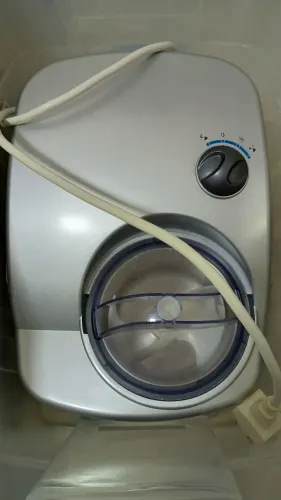 Máquina de sorvete caseira com compressor GM6000 DeLonghi 1,25litros 200W