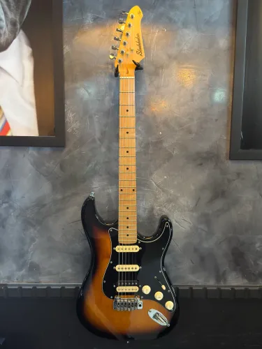 Guitarra stratocaster top de linha Studebaker com captador Malagoli Custom - Made in Korea