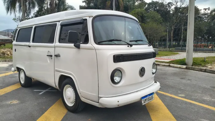 Volkswagen Kombi Standard/ Luxo/ Serie Prata 2006