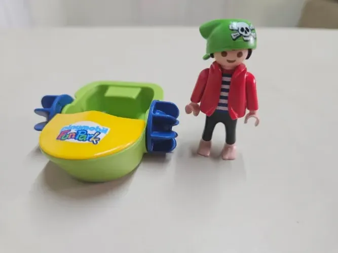 Playmobil FunPark Pedalinho e Boneco - Sem caixa original