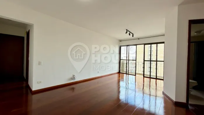 Apto para locação com 78 m², 2 dormitórios e 2 vagas próximo ao metrô Saúde