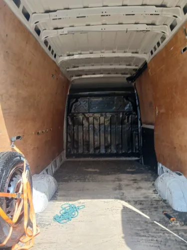 Iveco Daily Furgão 30-130 2.3 9M³ (die)(e5) 2022