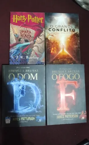 Vendo livros semi-usados, dependendo do endereço posso entregar.