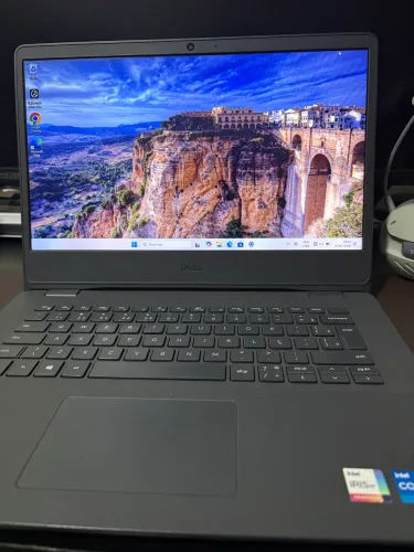 Notebook Vostro 3400 I5 de 11º com 16GB de RAM