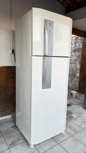 Geladeira Electrolux Frostfree 