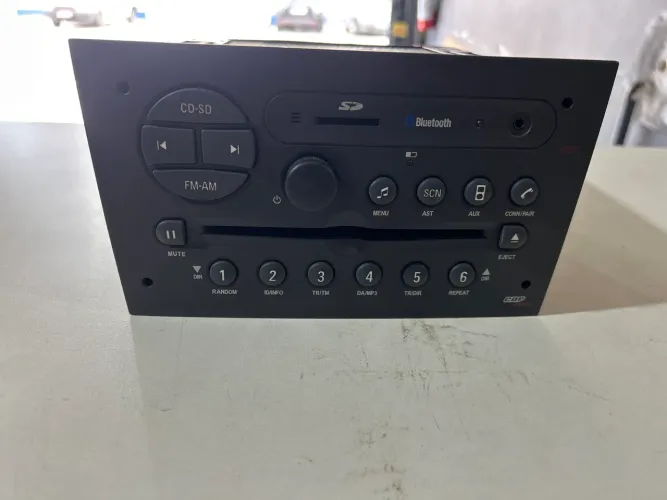 Rádio AM FM toca CD Bluetooth meriva 2014 tá zerado sem nenhum detalhe 