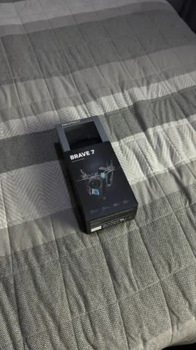 AKASO Brave 7 - Câmera de Ação 4K Wi-Fi + Cartão MicroSD 128GB
