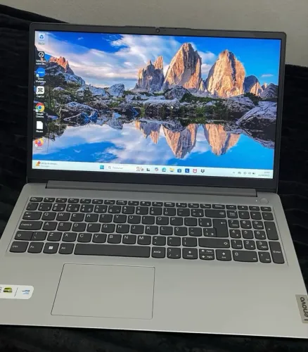 Notebook Lenovo i5 8GB RAM tela 15.6