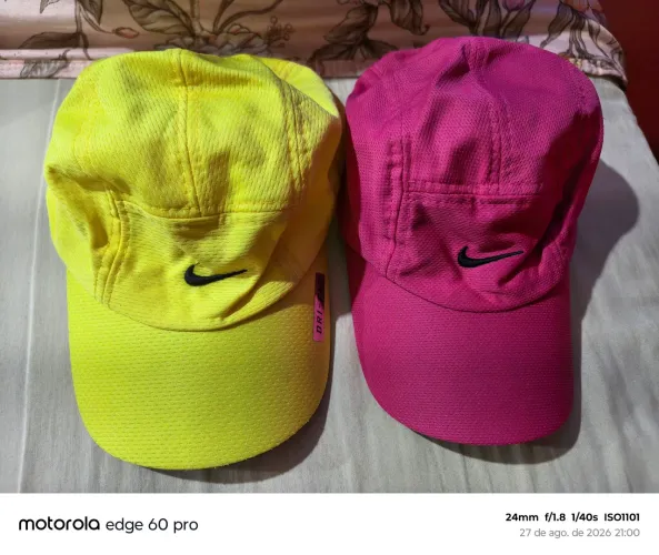 Vendo Por R$ 10,00 Cada Boné ou Dez (10) Bonés por apenas R$ 80,00