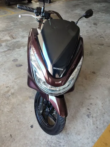 Moto PCX marrom 2018 