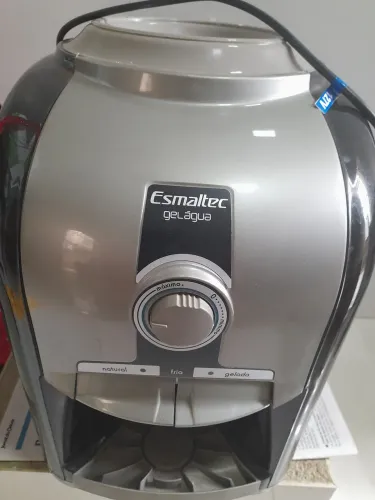 Bebedouro esmaltec novo