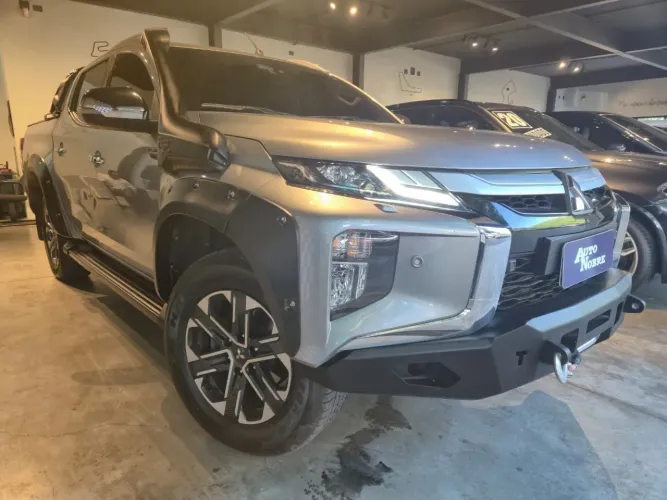 Mitsubishi TRITON HPE-S 2.4 CD 4X4 TB Diesel Aut. 2023
