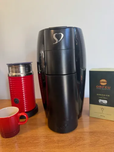 Cafeteira TRES (3 Corações) de Cápsulas - Preta