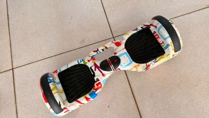 Hoverboard Off-Road Skate Elétrico Com Bluetooth e LED - Estampa Hip Hop
