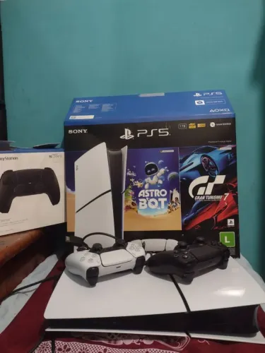 PS5 mídia digital c/ 2 controles