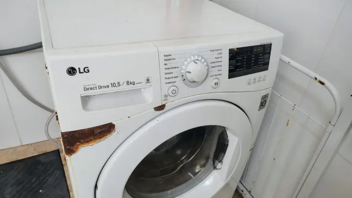 Máquina de lavar e secadora LG 10 kg