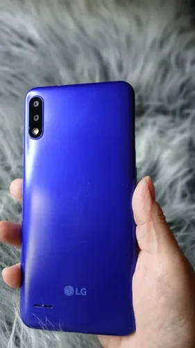 Celular LG 22+ Plus