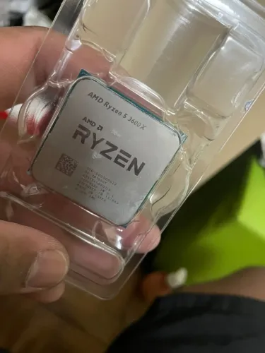 Ryzen 5 3600x na caixa