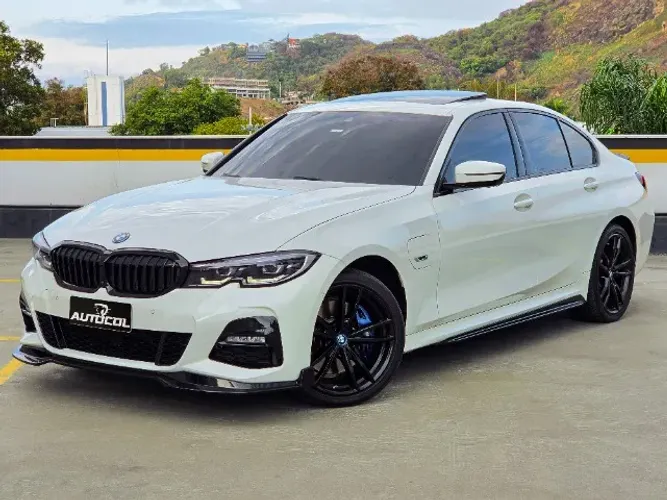 BMW 330E M Sport 2.0 Turbo Híbrido AU 2022