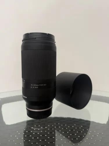 Lente Tamron 70-300mm F/4.5-6.3 Di III RXD - Sony E-mount