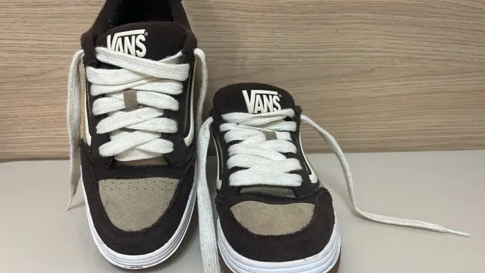 Tênis Vans Hylane Nineties Marrom e Branco